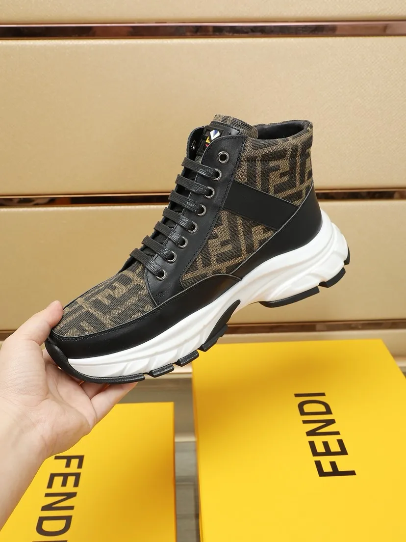 Factory price 460 men's shoes 💰🔥[FENDI] Fendi Little Monster Men's casual shoes, the latest elements are popular all over the world, the official website is hot selling, the latest casual shoes, original version, the fabric is made of original fabric ➕ first-layer sheepskin lining, original non-slip outsole, comfort speaks for itself, color: two colors available. Code number: 38-44 (45 customized)